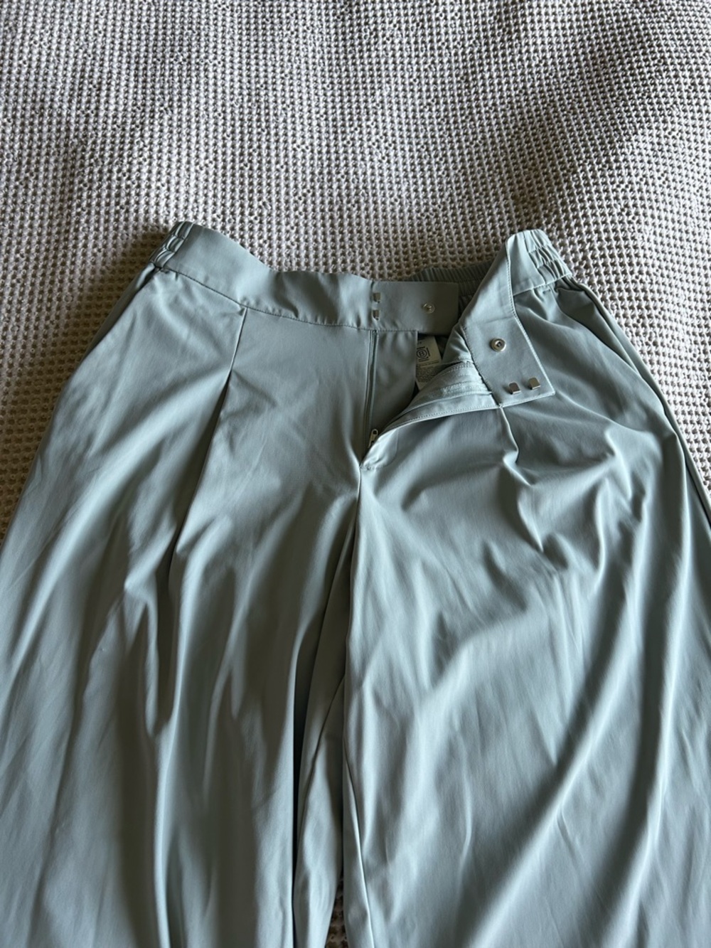 Athleta Light Sage High-Rise Wide Leg Pants - Picture 2 of 3